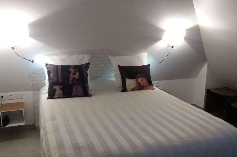 Hotel Versailles Chantiers Oda fotoğraf